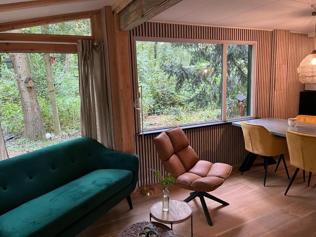 Huisje In Het Bos Zuidlaren Luaran gambar
