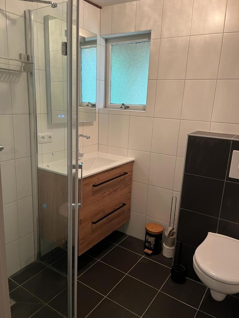 Huisje In Het Bos Zuidlaren Luaran gambar