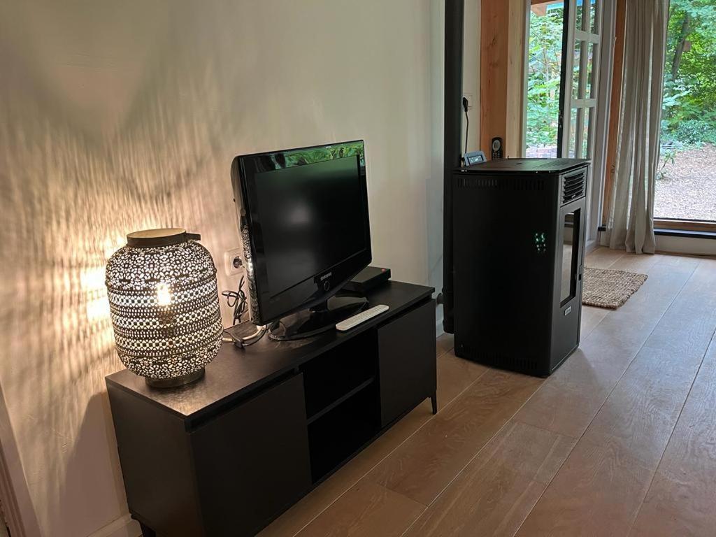 Huisje In Het Bos Zuidlaren Luaran gambar